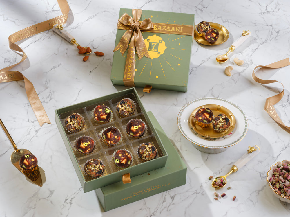 Nutty Ladoo with Date & nut ladoo Box