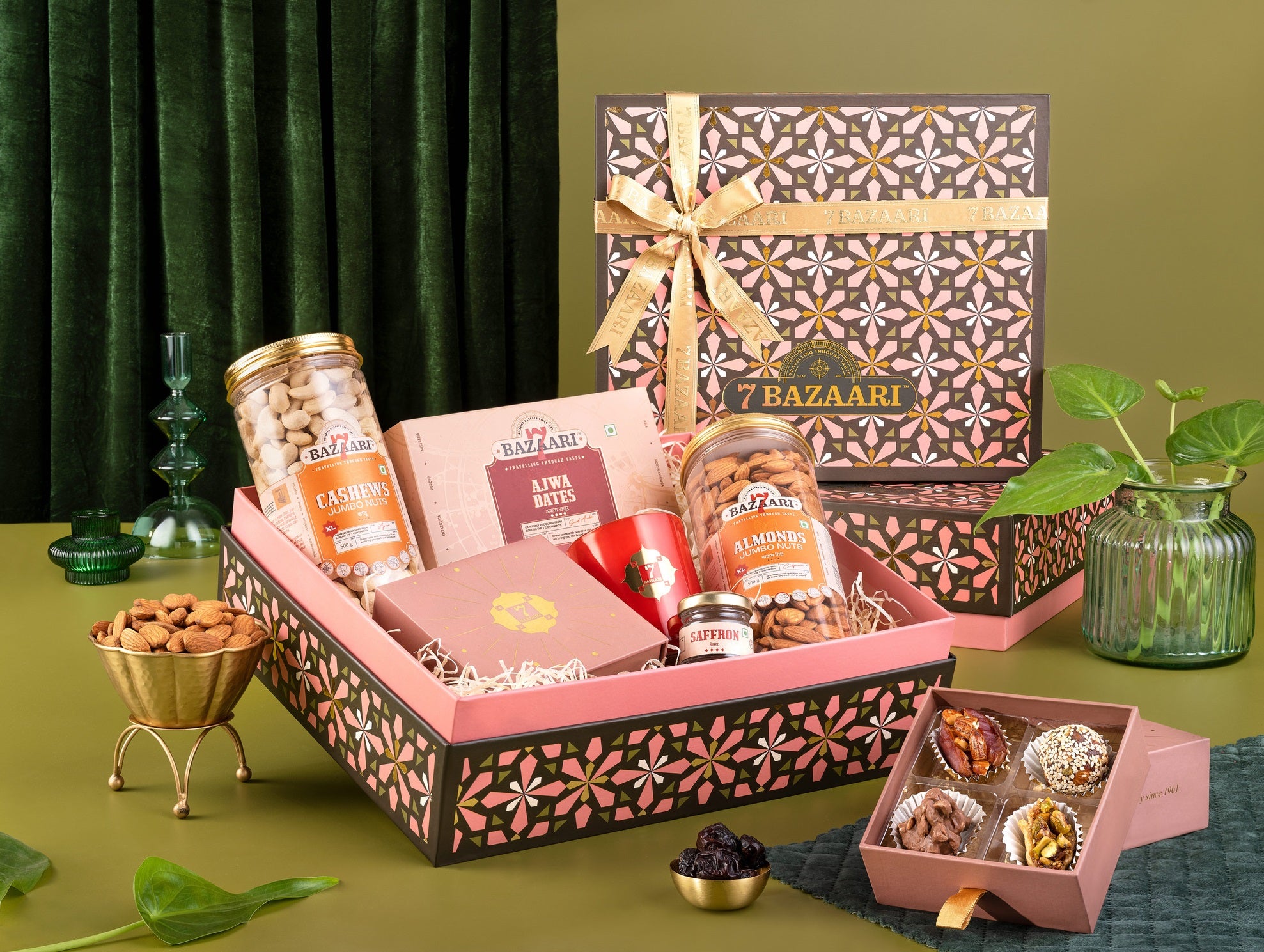 The Connoisseur's Hamper (With Shingar Pouch)